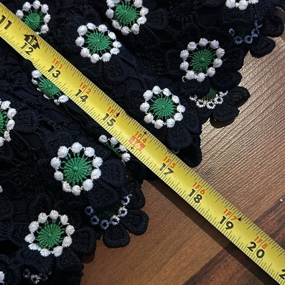 English Factory Floral Embroidered Navy and Green Skirt size Small - Picture 10 of 11